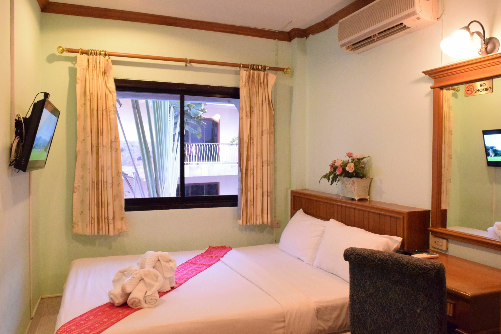 Sea Dream Patong Exterior foto